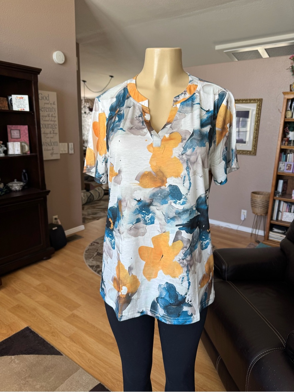 Boutique abstract white, blue, gray & orange V-neck blouse-size L